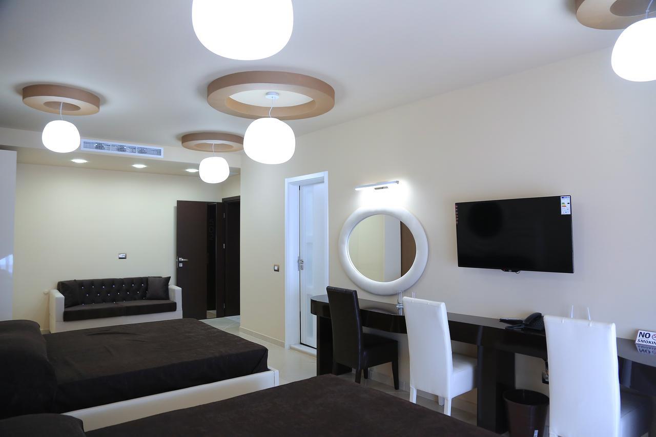 Nomelia Residence B&B Влёра Экстерьер фото