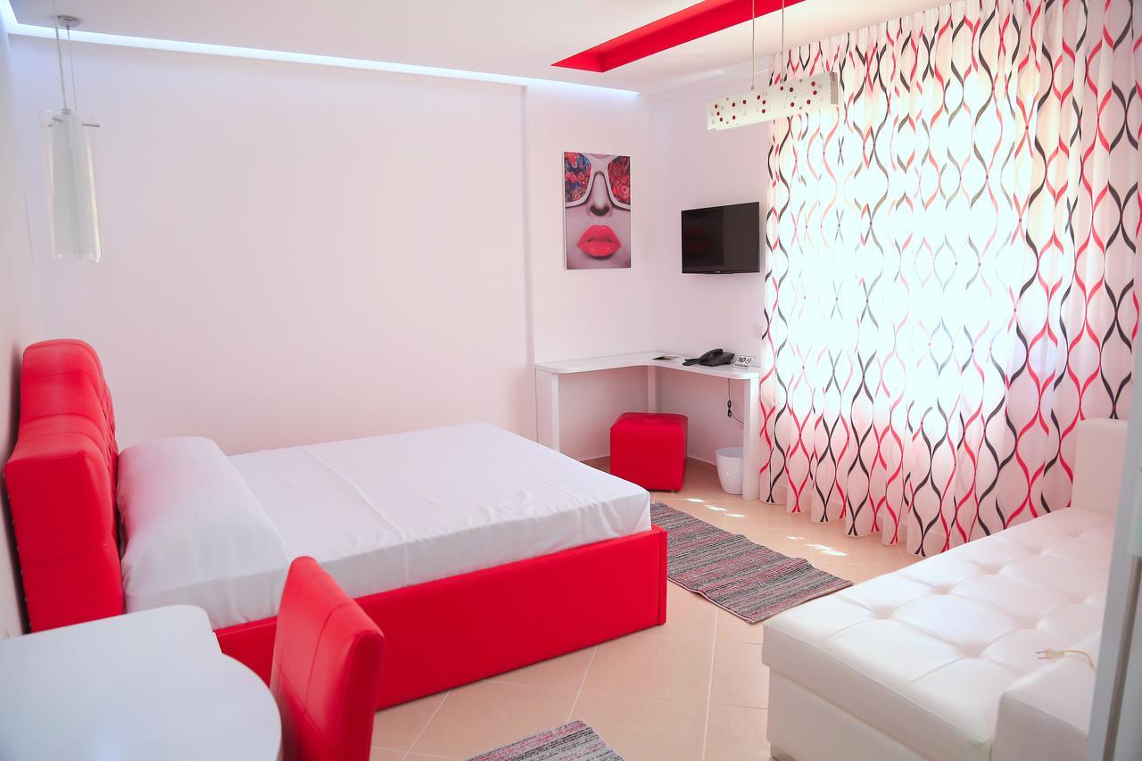 Nomelia Residence B&B Влёра Экстерьер фото