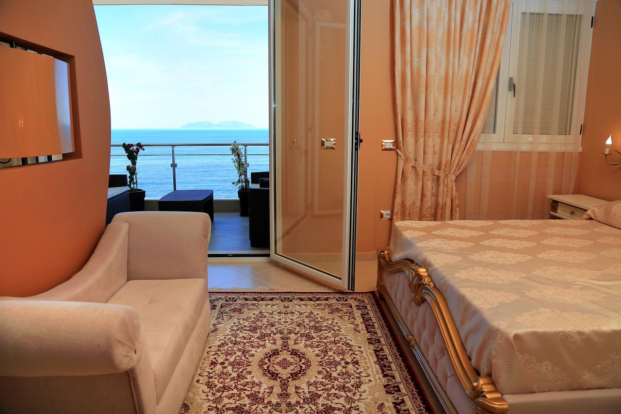 Nomelia Residence B&B Влёра Экстерьер фото